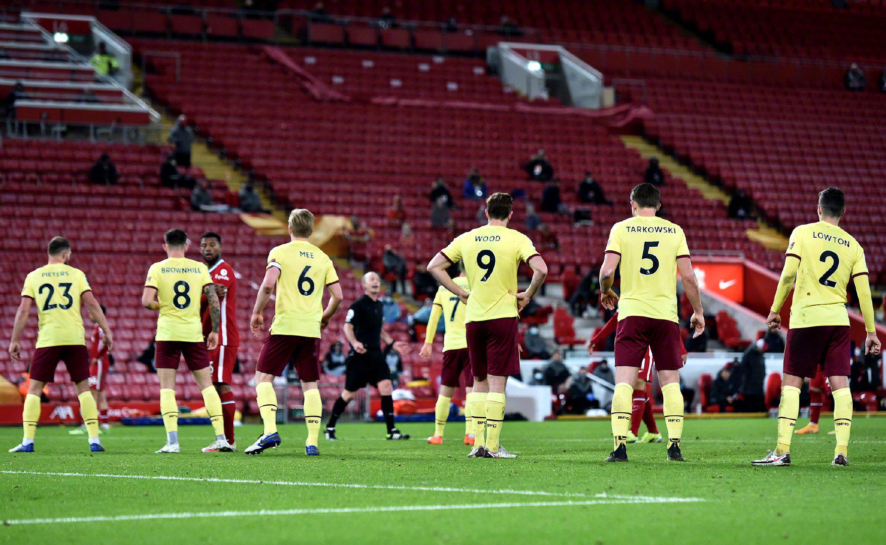 臥底鄰居的 臥底鄰居的